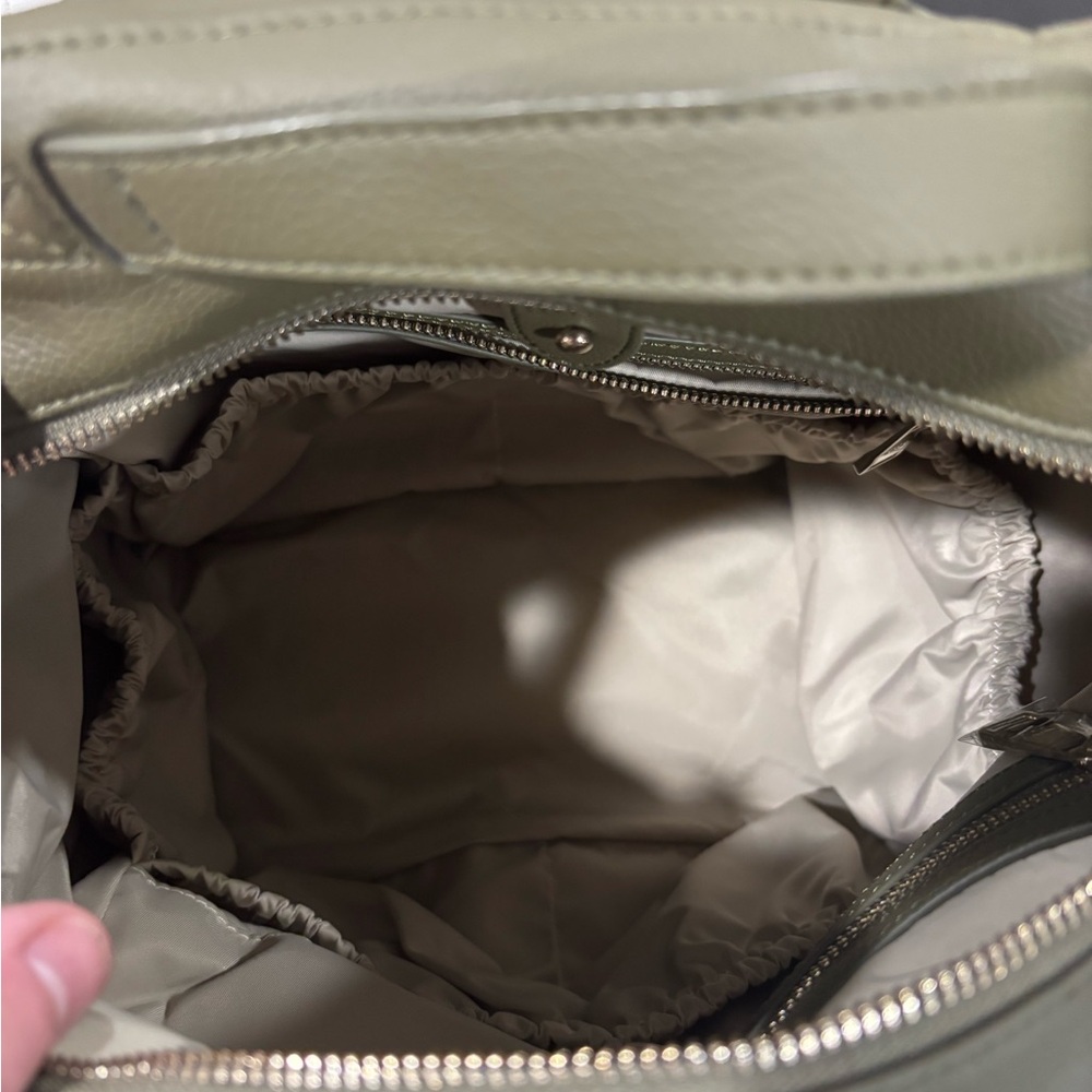 Mina Baie Olive Green Baby Bag - Picture 4 of 4